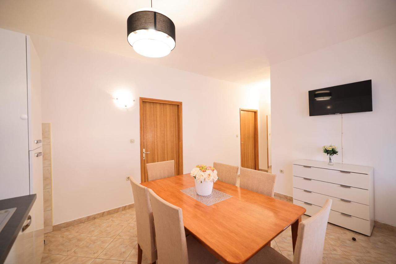 Apartments Kiara Bibinje Exterior photo